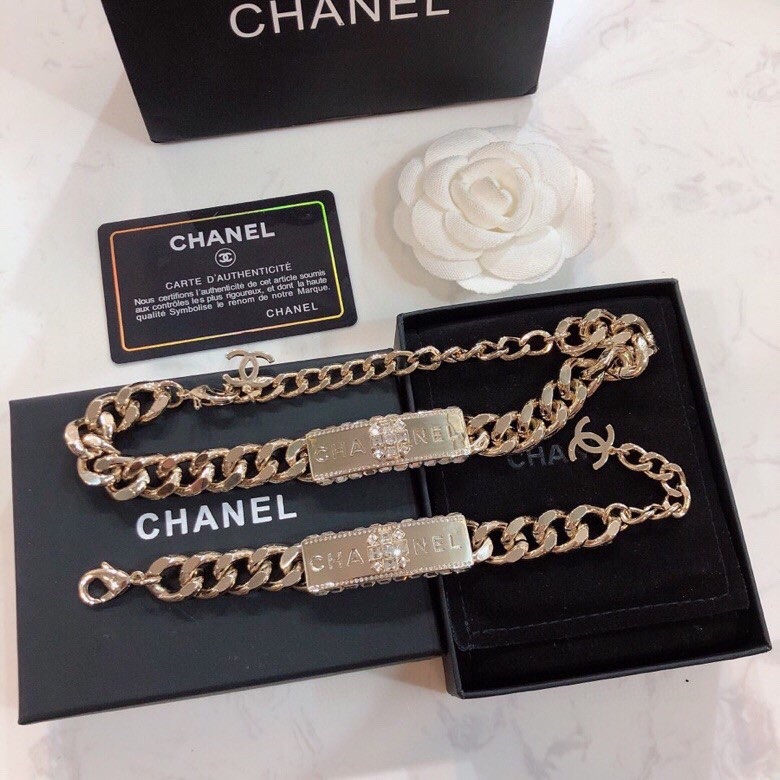 Chanel Necklaces